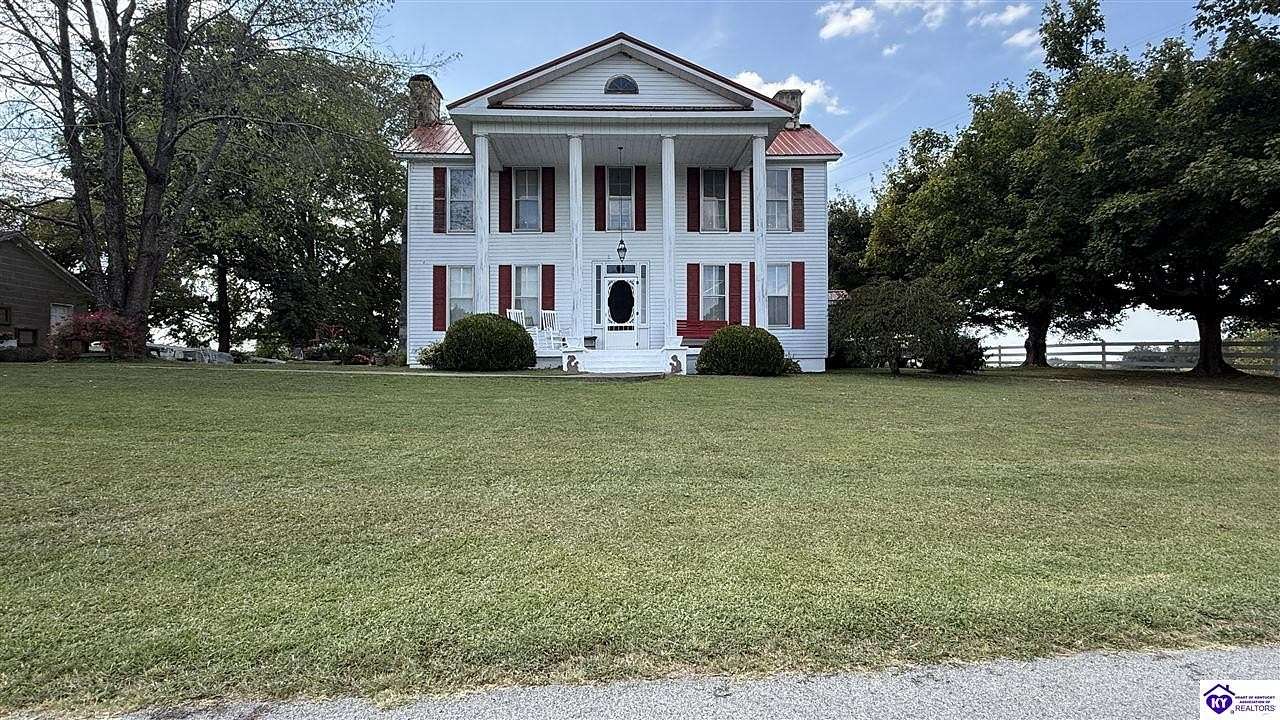 7.27 Acres of Land with Home for Sale in Greensburg, Kentucky