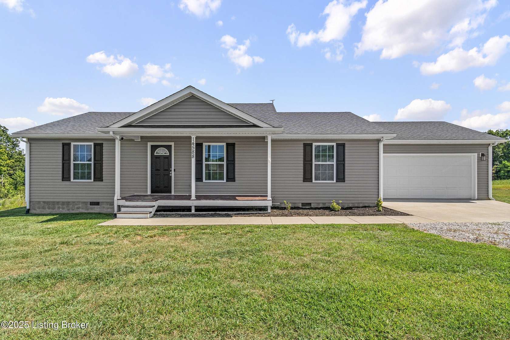 1.76 Acres of Residential Land with Home for Sale in Eastview, Kentucky