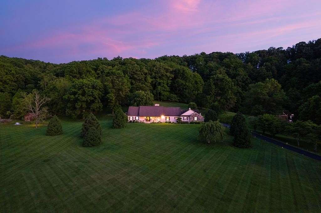 9.36 Acres of Residential Land with Home for Sale in Abingdon, Virginia