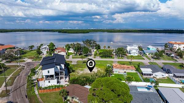 0.36 Acres of Residential Land for Sale in St. Petersburg, Florida