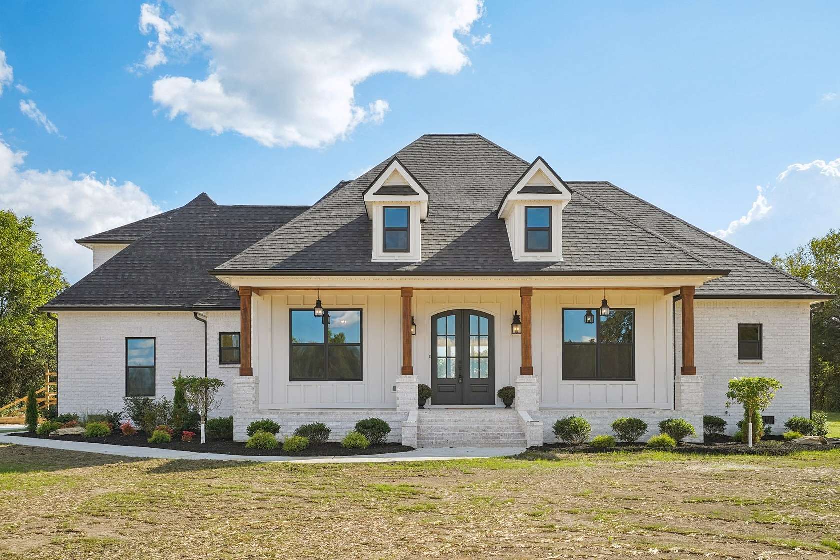 5 Acres of Residential Land with Home for Sale in Murfreesboro, Tennessee