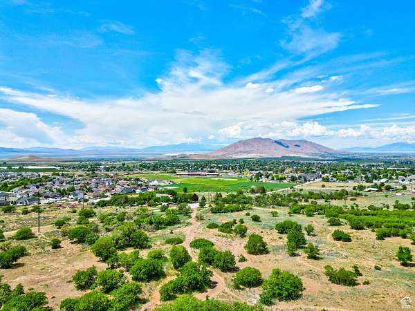 41.5 Acres of Recreational Land & Farm for Sale in Santaquin, Utah
