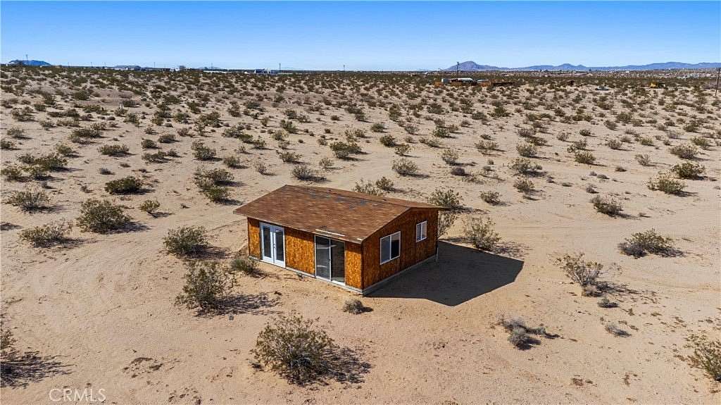 2.5 Acres of Improved Residential Land for Sale in Joshua Tree, California