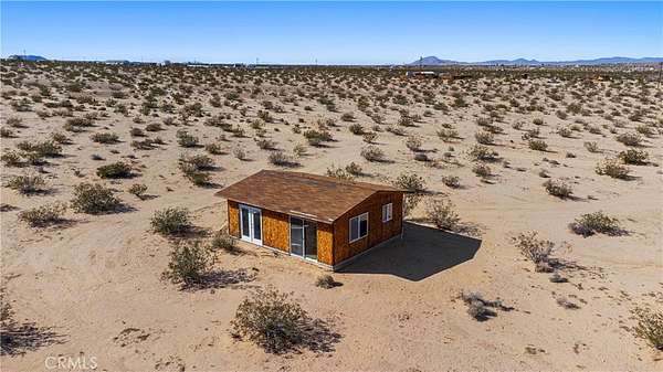 2.5 Acres of Improved Residential Land for Sale in Joshua Tree, California