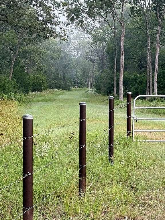 7 Acres of Land for Sale in Cat Spring, Texas