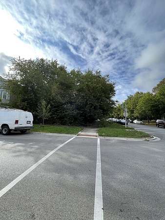 0.08 Acres of Residential Land for Sale in Chicago, Illinois