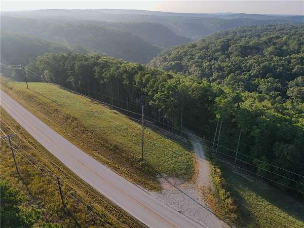 15.7 Acres of Land for Sale in Eureka Springs, Arkansas