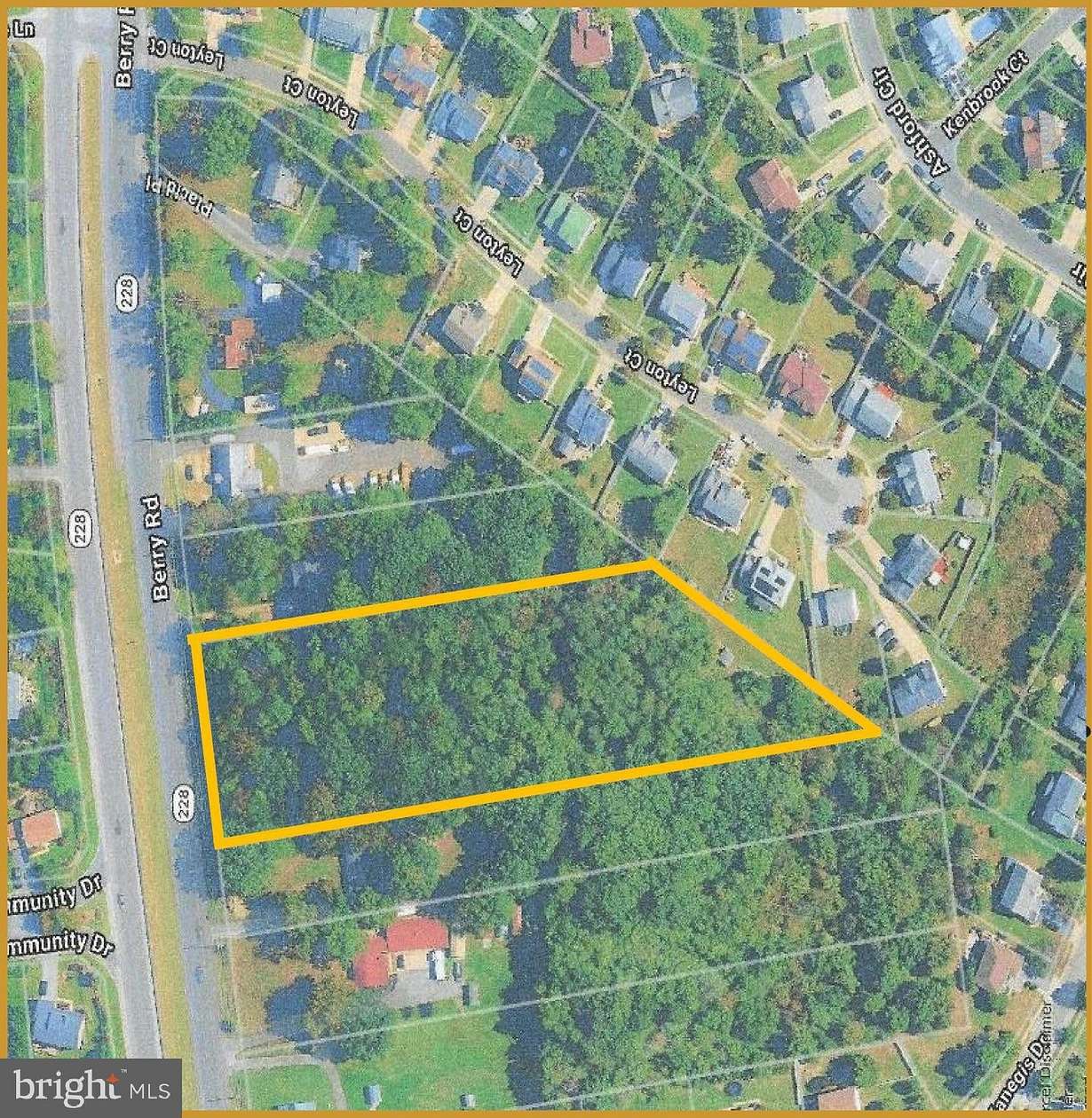 3.13 Acres of Residential Land for Sale in Waldorf, Maryland