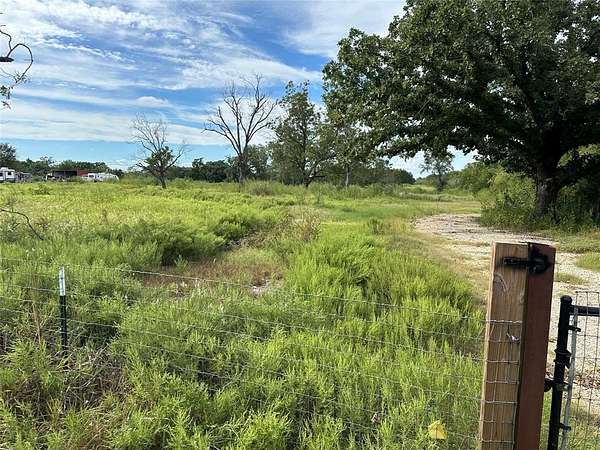 9 Acres of Residential Land for Sale in Waco, Texas