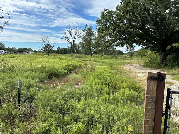 9 Acres of Residential Land for Sale in Waco, Texas