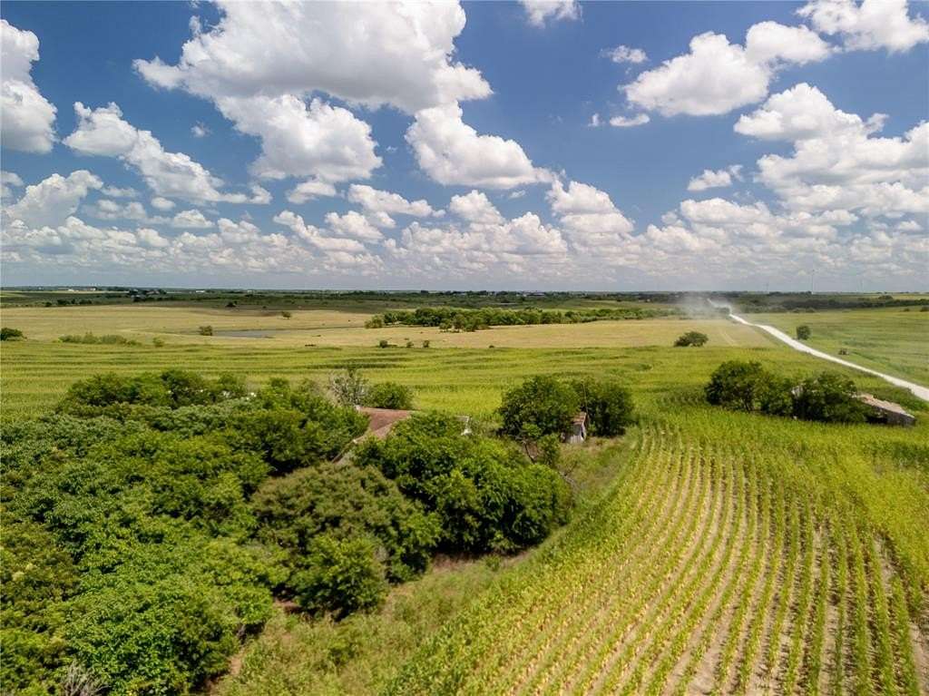 12.5 Acres of Land for Sale in Hubbard, Texas