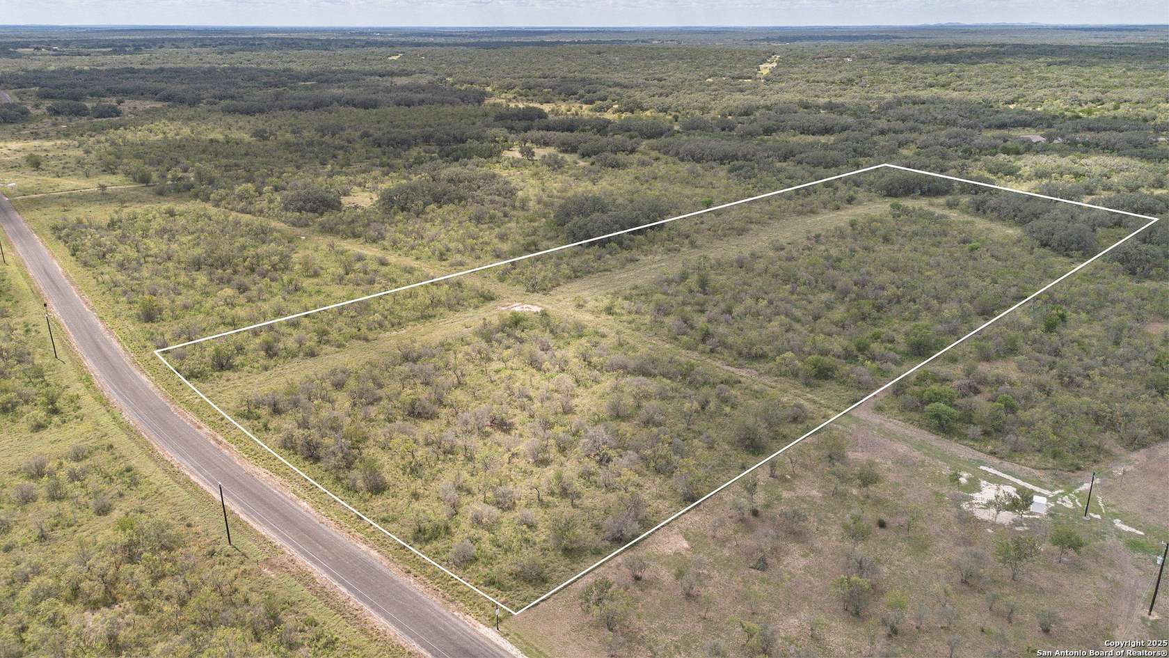 10 Acres of Recreational Land for Sale in D'Hanis, Texas