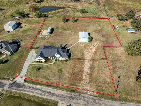 2 Acres of Residential Land with Home for Sale in Springtown, Texas