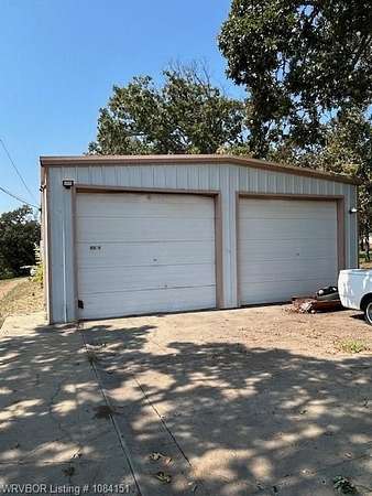 1.52 Acres of Improved Mixed-Use Land for Sale in Van Buren, Arkansas