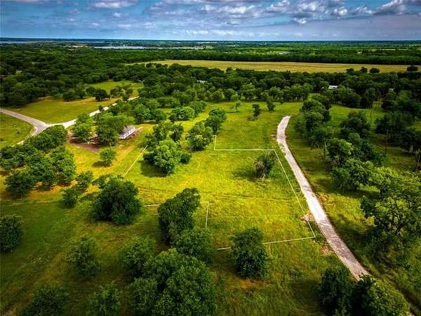 0.83 Acres of Residential Land for Sale in Lone Oak, Texas