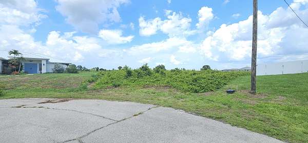 0.31 Acres of Residential Land for Sale in LaBelle, Florida