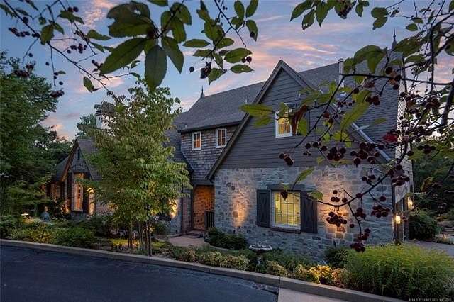 2.26 Acres of Residential Land with Home for Sale in Tulsa, Oklahoma