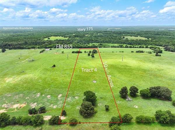 10 Acres of Residential Land for Sale in Jacksonville, Texas