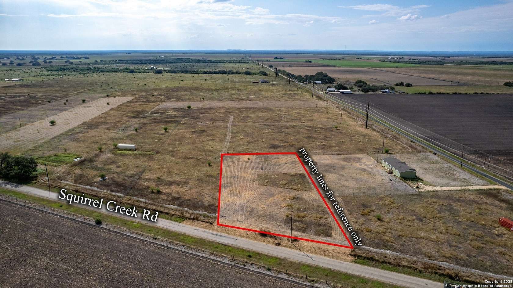 1.14 Acres of Residential Land for Sale in D'Hanis, Texas