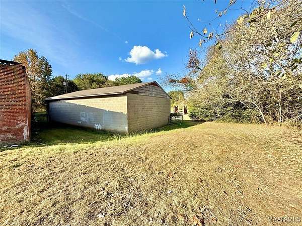 Improved Commercial Land for Sale in Selma, Alabama