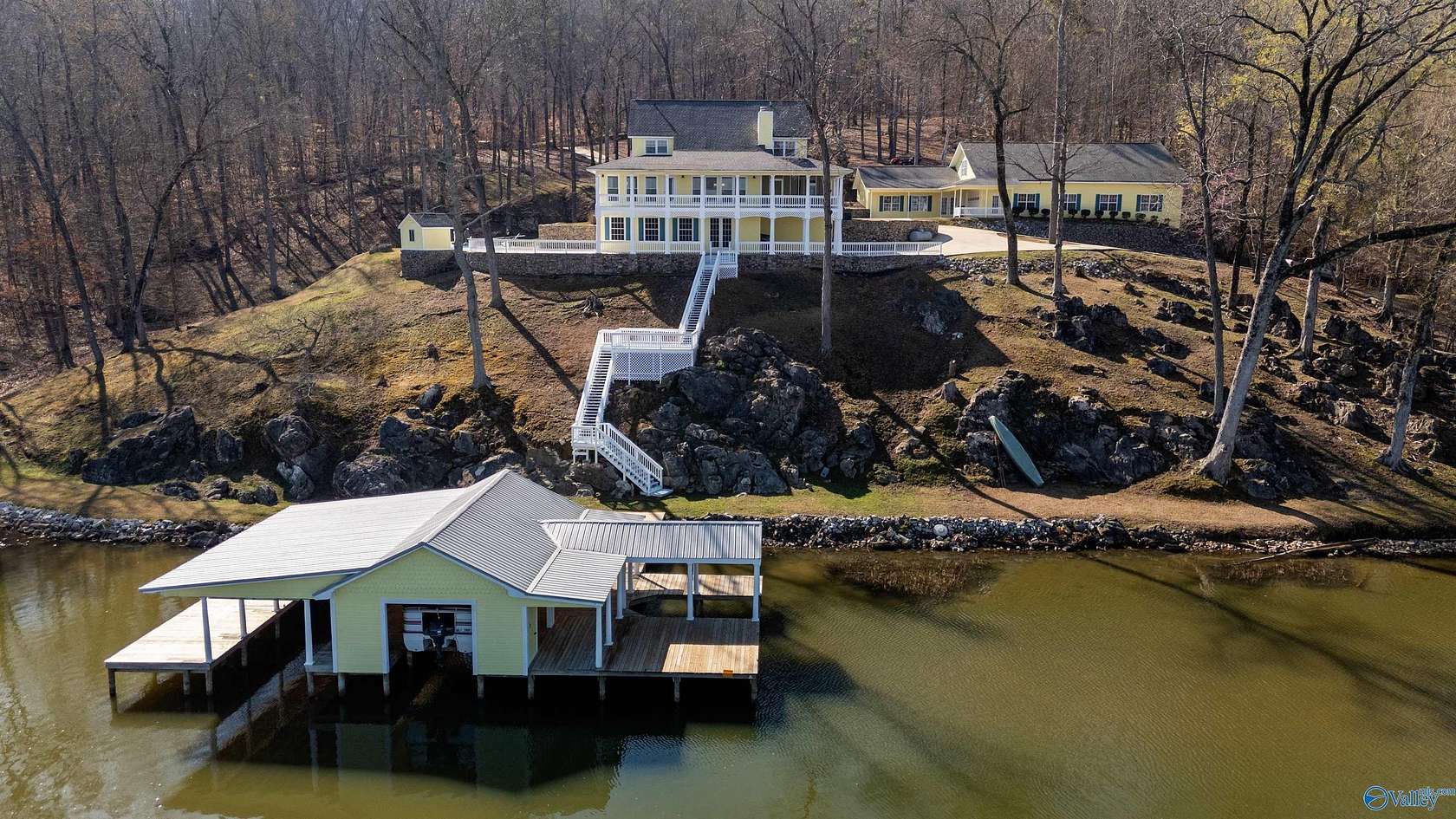 3.66 Acres of Land with Home for Sale in Glencoe, Alabama