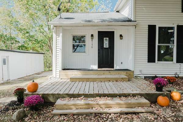 1.9 Acres of Residential Land with Home for Sale in Thompson, Ohio