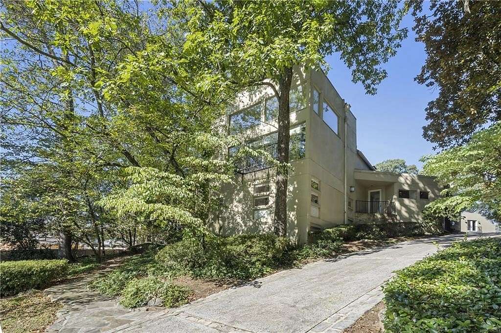 0.82 Acres of Residential Land with Home for Sale in Atlanta, Georgia