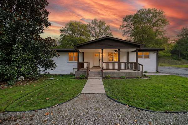 2 Acres of Residential Land with Home for Sale in Columbia, Tennessee