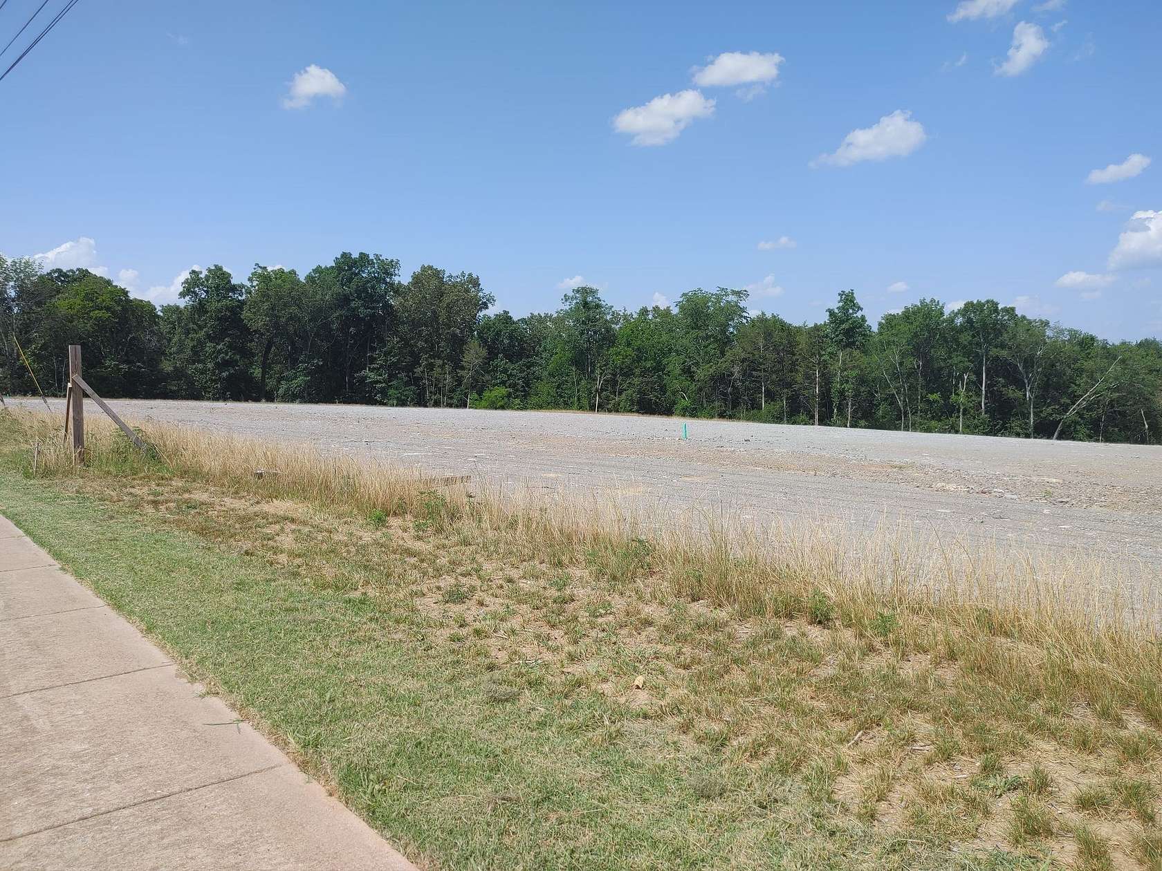 1.68 Acres of Commercial Land for Sale in Murfreesboro, Tennessee