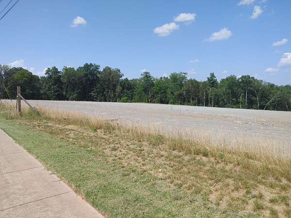 1.68 Acres of Commercial Land for Sale in Murfreesboro, Tennessee