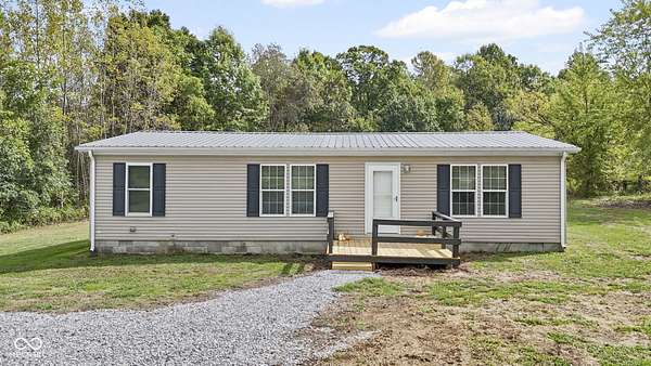 5.5 Acres of Residential Land with Home for Sale in Reelsville, Indiana