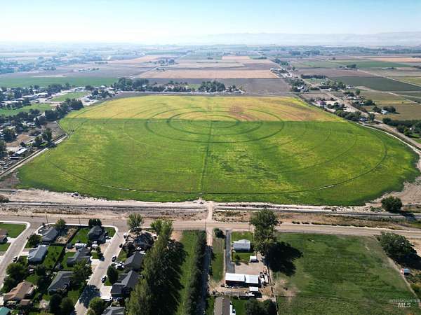122 Acres of Land for Sale in Greenleaf, Idaho