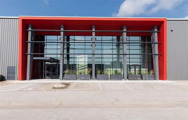 1.7 Acres of Improved Mixed-Use Land for Sale in Cedar Park, Texas