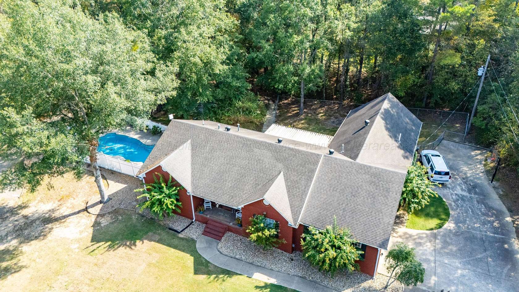 2 Acres of Residential Land with Home for Sale in Guin, Alabama