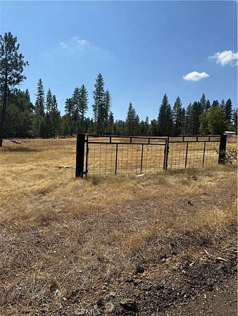 5.57 Acres of Residential Land for Sale in Coulterville, California