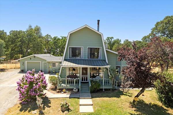 3.1 Acres of Residential Land with Home for Sale in Palo Cedro, California