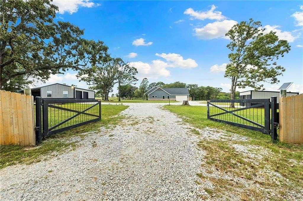 30 Acres of Land with Home for Sale in Lincoln, Arkansas