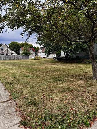 0.13 Acres of Residential Land for Sale in Bloomington, Illinois