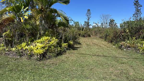 1 Acre of Residential Land for Sale in Keaau, Hawaii