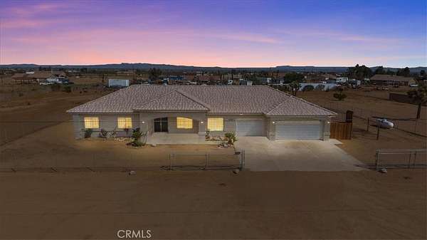 2.3 Acres of Residential Land with Home for Sale in Phelan, California