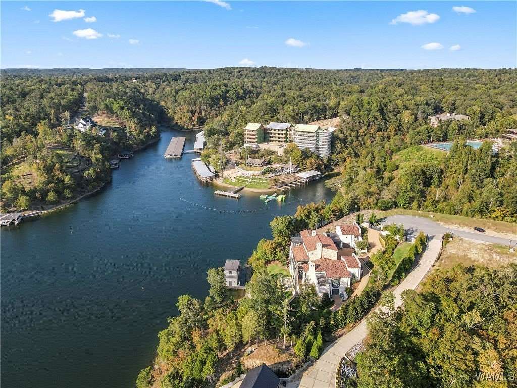 0.51 Acres of Residential Land for Sale in Tuscaloosa, Alabama