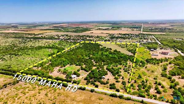 15.6 Acres of Land with Home for Sale in Austin, Texas