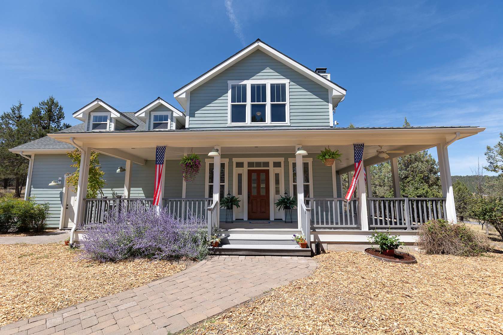 22.2 Acres of Land with Home for Sale in Klamath Falls, Oregon