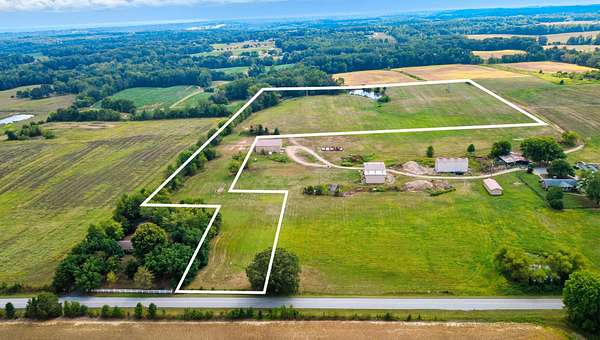 22.8 Acres of Agricultural Land for Sale in Woodlawn, Tennessee