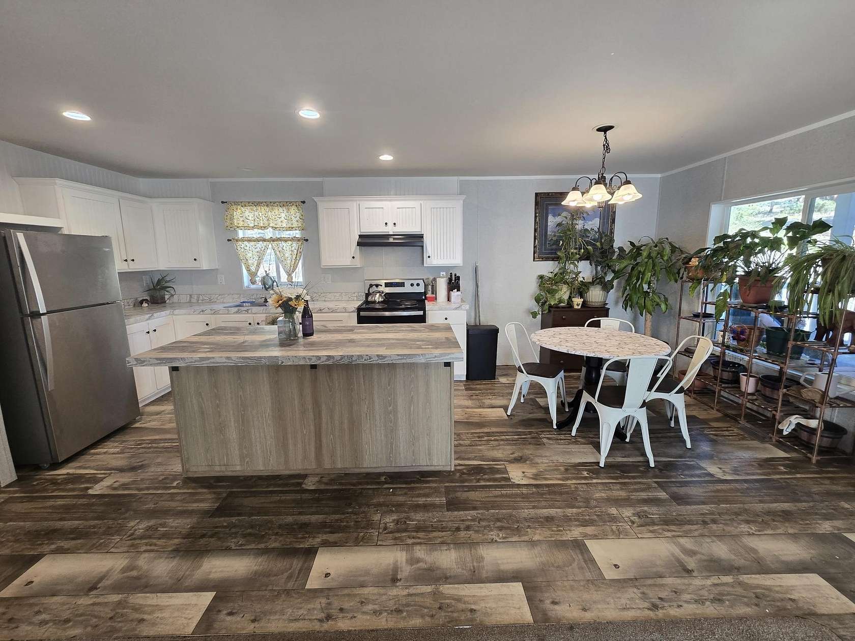 2.57 Acres of Residential Land with Home for Sale in Kettle Falls, Washington