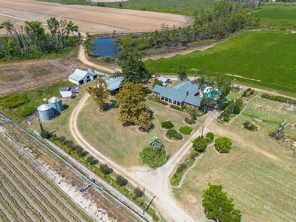 363 Acres of Agricultural Land with Home for Sale in Douglas, Georgia