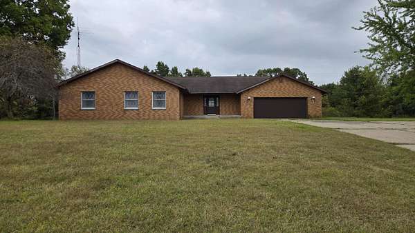 18 Acres of Recreational Land with Home for Sale in Battle Creek, Michigan