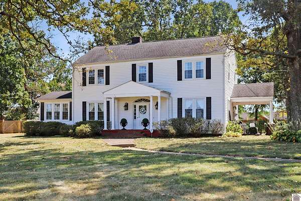1.9 Acres of Land with Home for Sale in Murray, Kentucky