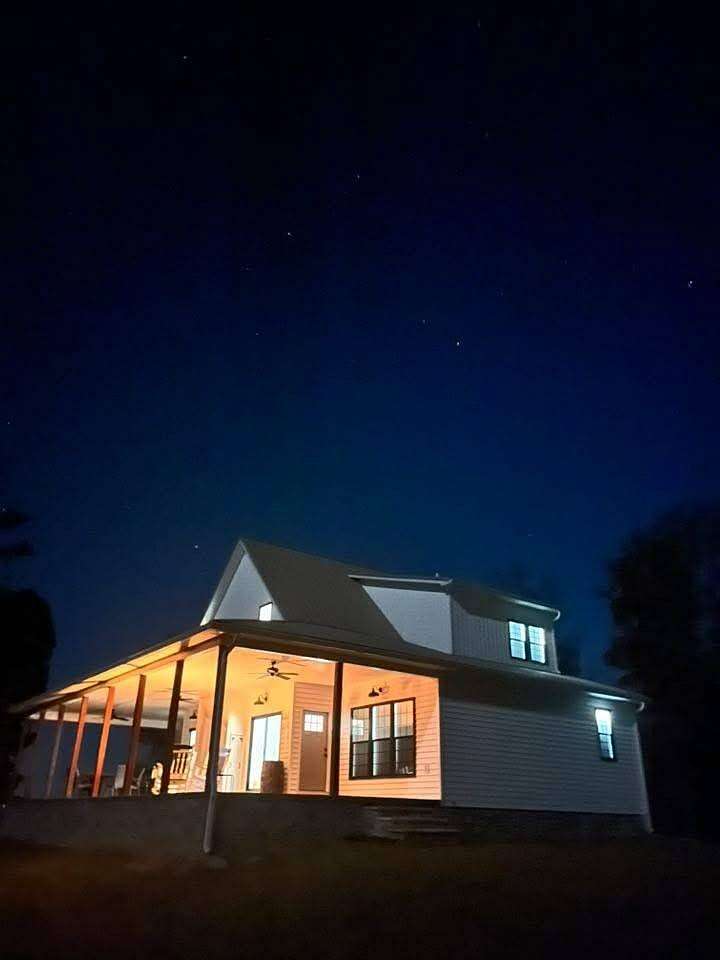 1.5 Acres of Residential Land with Home for Sale in Burkesville, Kentucky