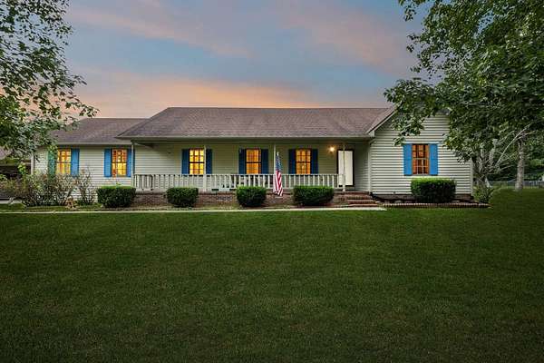 1.9 Acres of Residential Land with Home for Sale in Manchester, Tennessee